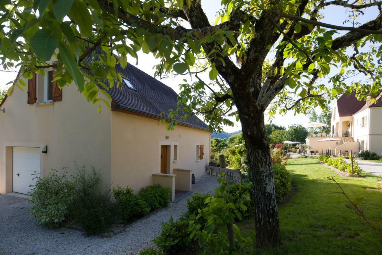 Gite Le Noyer - L'Ancien Vignoble Saint-Julien-de-Lampon Exterior foto